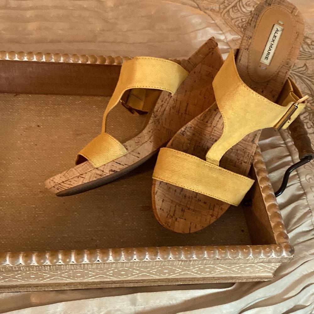 Yellow wedge sandal